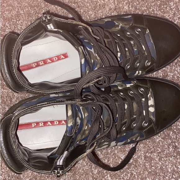 Authentic Lv Prada camo boots worn 1 time - Picture 1 of 3